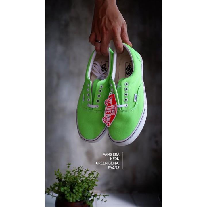 Vans era sales neon green