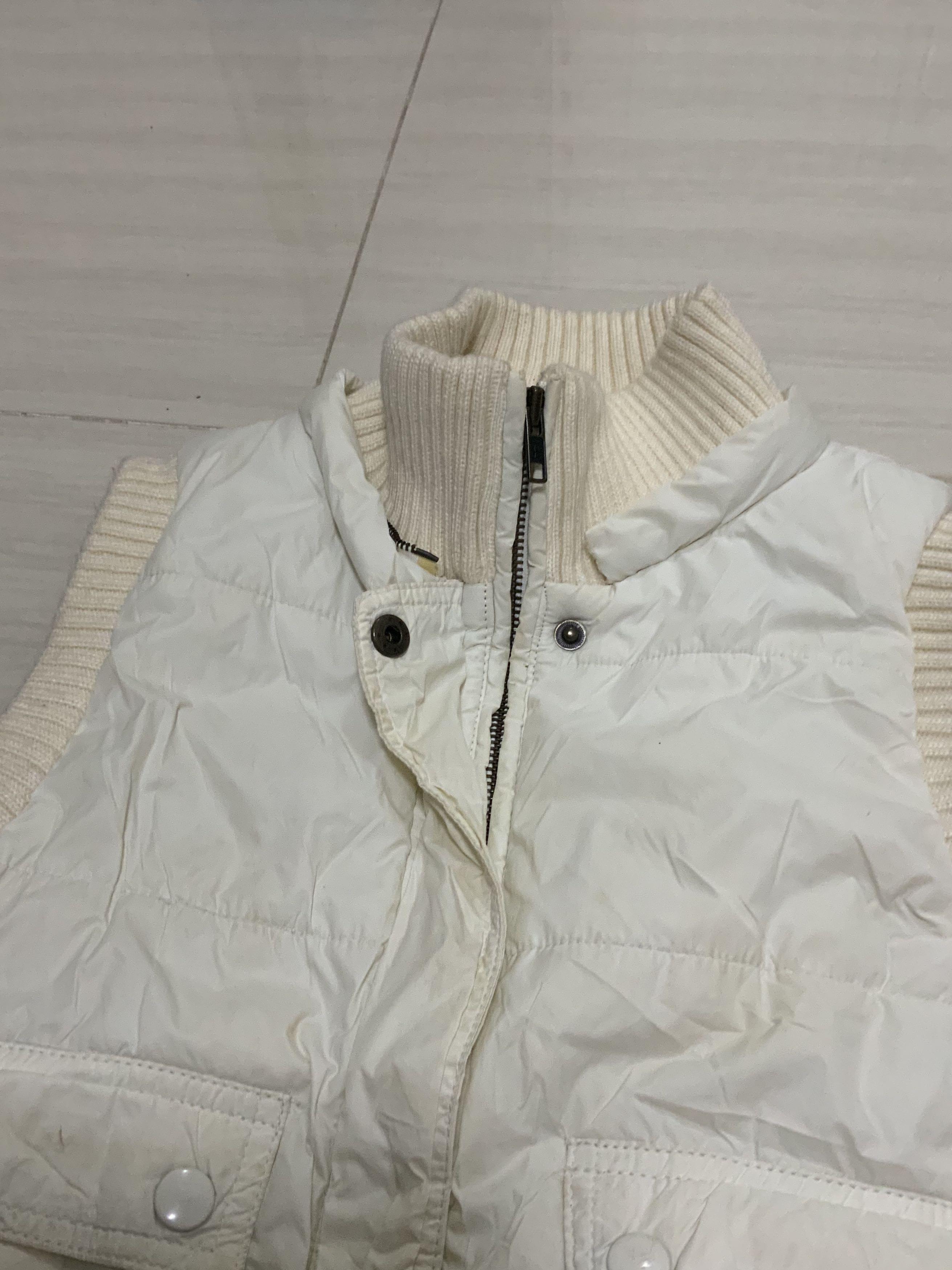 White Puffer Vest, Women's Fashion 