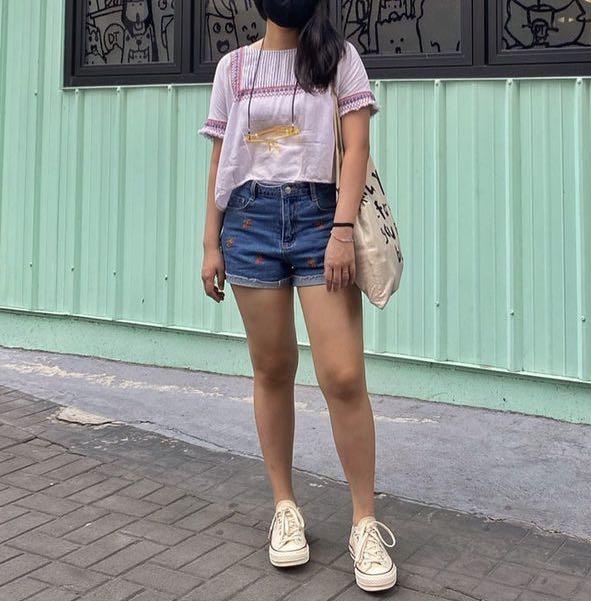 High waisted shorts lookbook hot sale