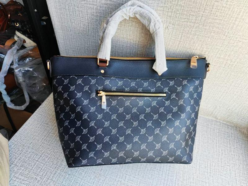 德國JOOP 黑色Monogram皮革Cortina Thoosa 手提斜咩袋, 男裝, 袋, 腰袋