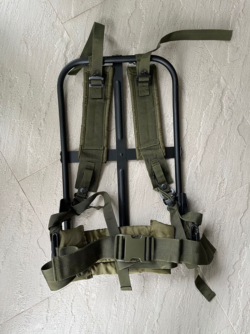 Alice Pack Frame (Shoulder and Waist Straps included), Men's Fashion