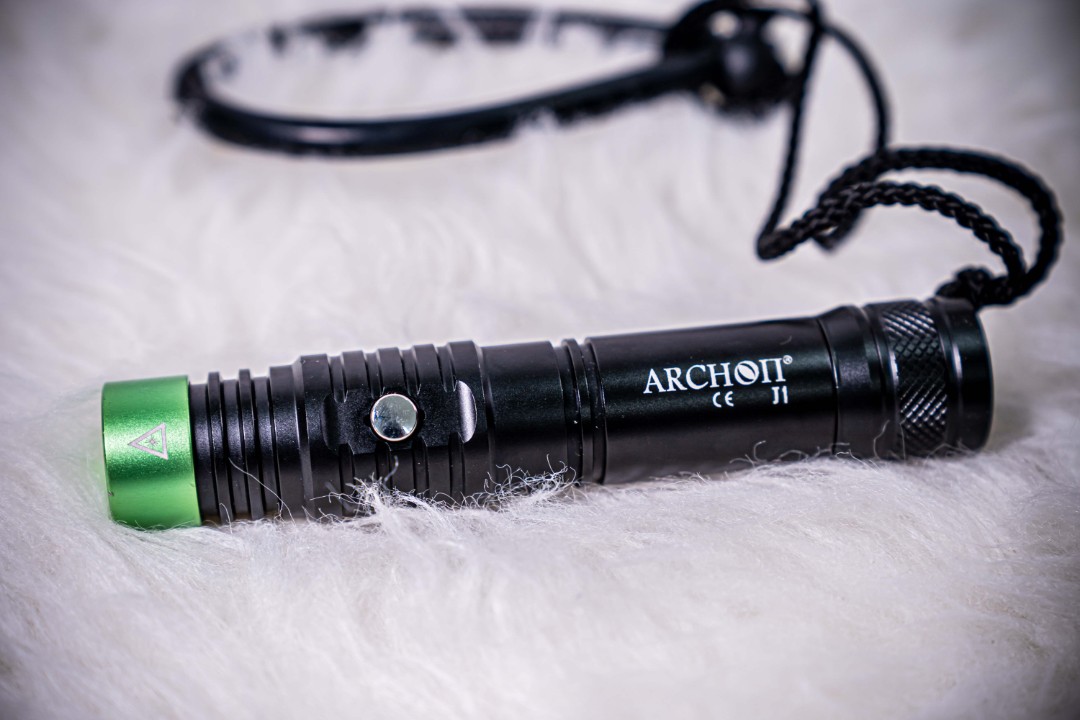Archon J1 underwater laser pointer, Sports Equipment, Sports & Games