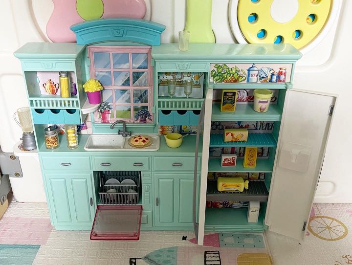 Barbie kitchen playset (Living in style) / furniture / mainan vintage