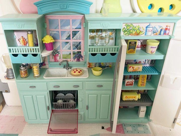 Barbie kitchen playset (Living in style) / furniture / mainan vintage