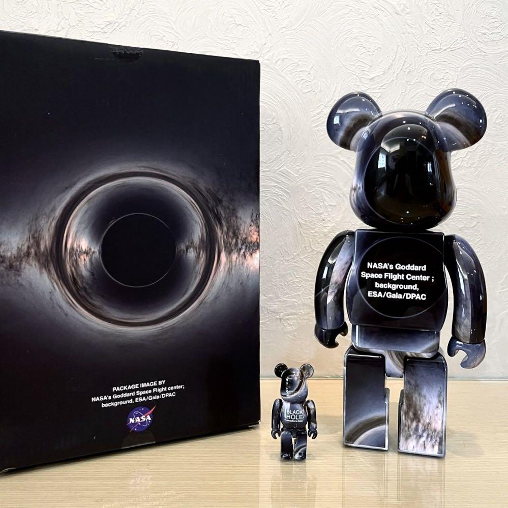 Bearbrick Black Hole 黑洞100 400%, 興趣及遊戲, 玩具& 遊戲類- Carousell
