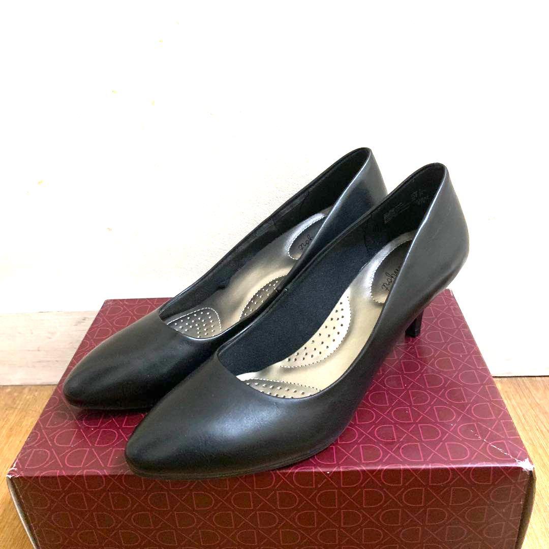 Size 9 Black Heels Sandals 2 inches (Category: Heels) located in Quezon City. Submitted by tonscollection (Listing ID 1170718440, Image 1). Description: Only used once 2 inches Good as new .