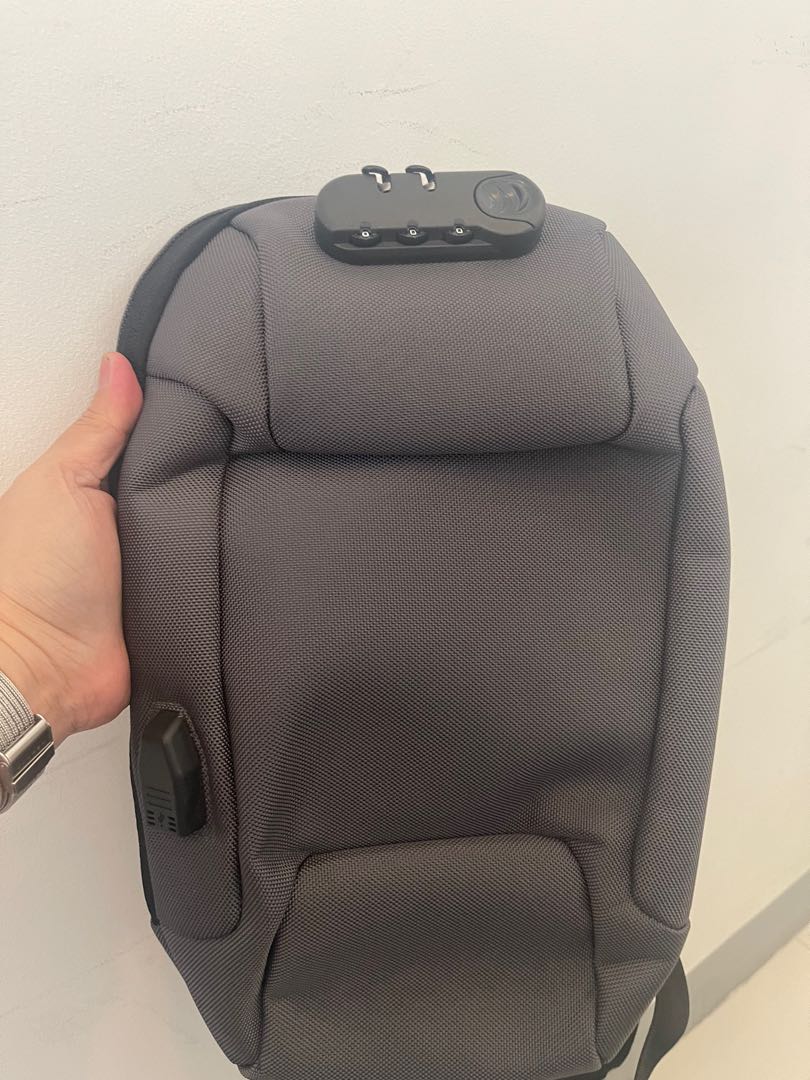 Body bag, Women's Fashion, Bags & Wallets, Crossbody Bags on Carousell