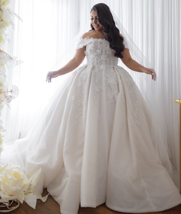 George elsissa wedding dress online