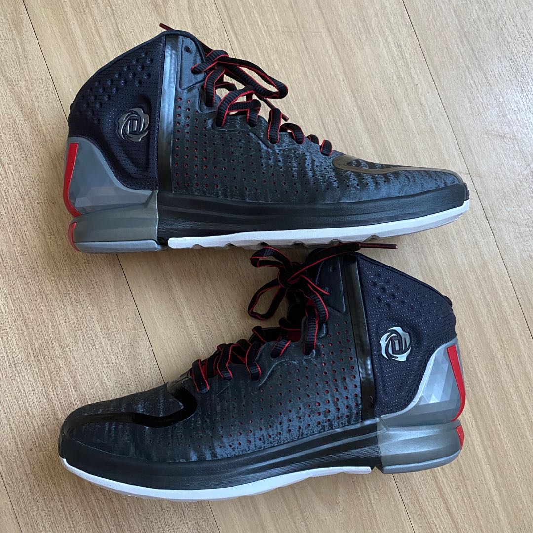 D Rose 4 Restomod, Men's Fashion, Footwear, Sneakers on Carousell