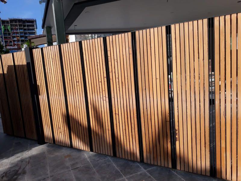 Direct carpentry for flooring, deckings, staircases, wood related works 62863094228867112