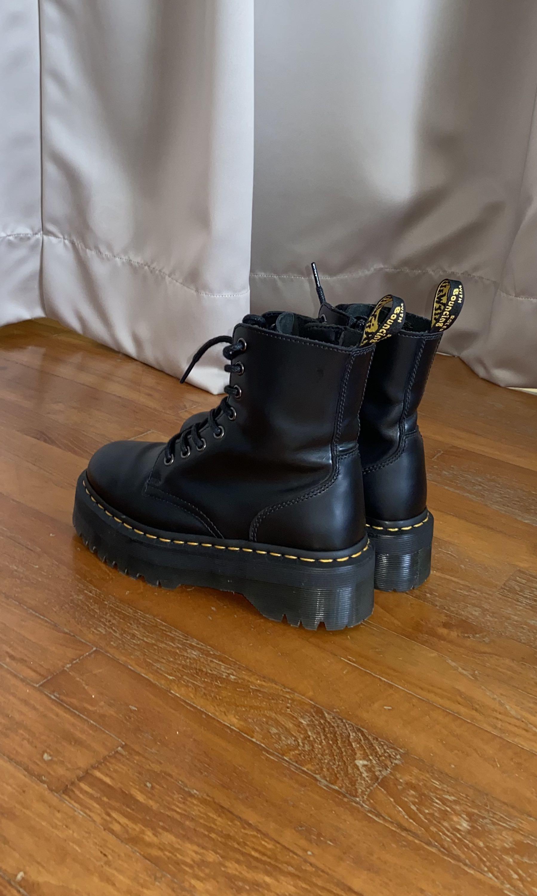 Doc Martens Jadon Smooth Leather Platform Boots, Women's Fashion, Footwear,  Boots on Carousell