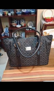 (Category: ) located in . Submitted by fashandtrend (Listing ID 1170783594, Image 1). Description: .