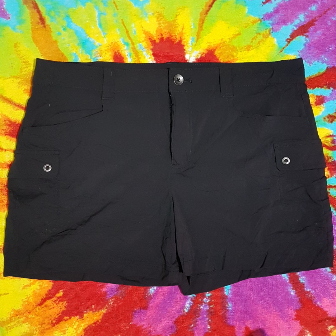 Eddie bauer trekking shorts, Women's Fashion, Activewear on Carousell