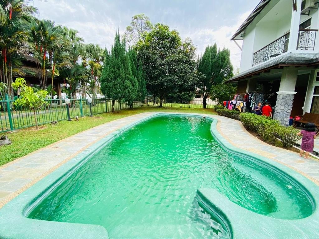 FACING LAKE 2 Storey Bungalow Perdana Lakeview East, Cyberjaya