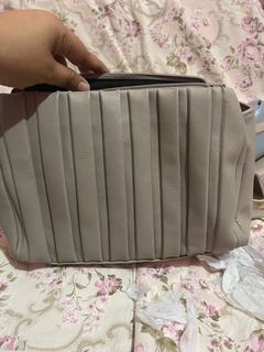 (Category: ) located in . Submitted by JAPANBAGS05 (Listing ID 1170733530, Image 1). Description: .