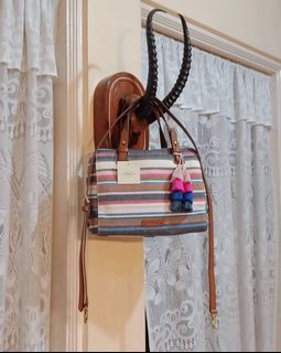 (Category: ) located in . Submitted by fashandtrend (Listing ID 1170775326, Image 1). Description: .