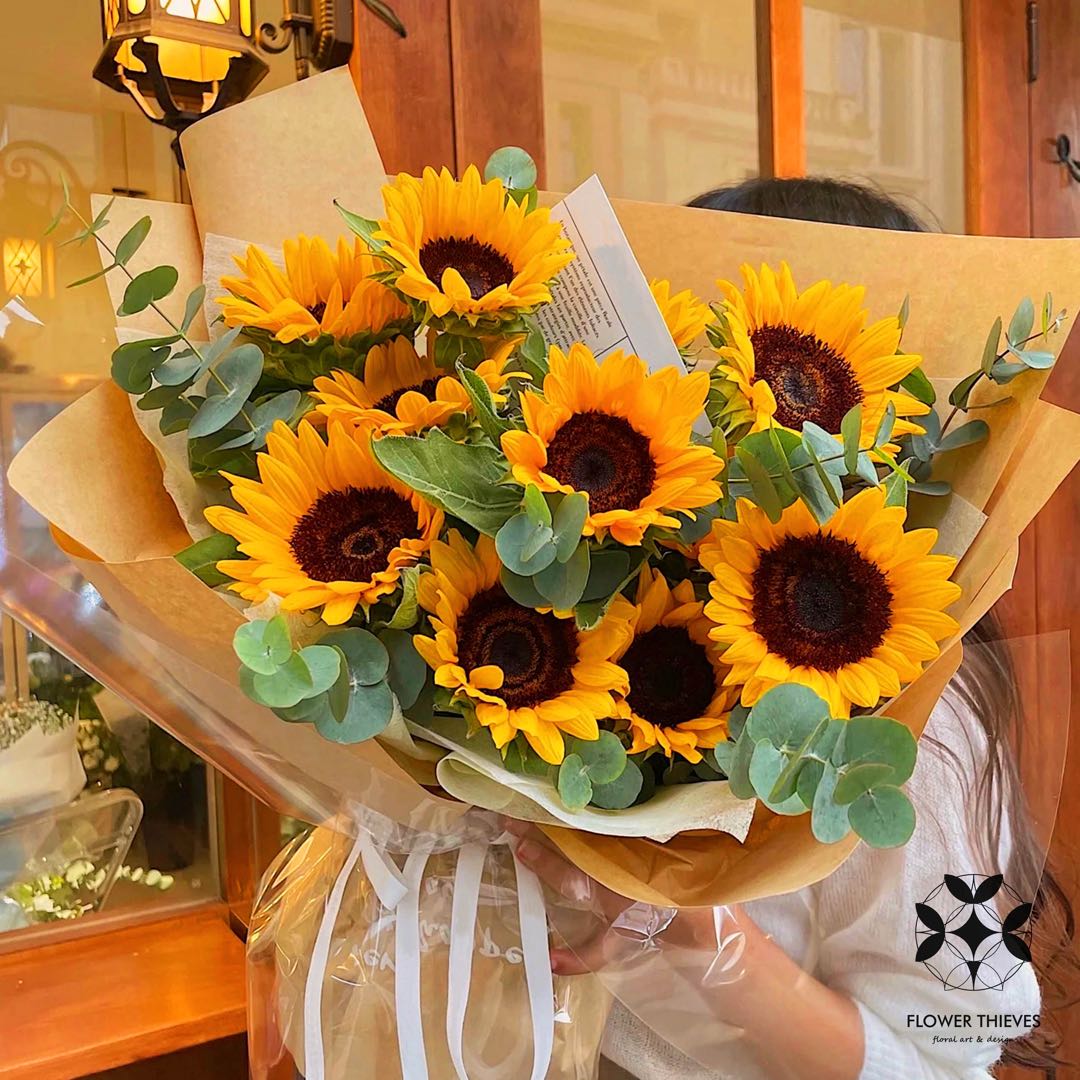 Graduation Flower Bouquet G13 Fresh Sunflower Bouquet for Convocation