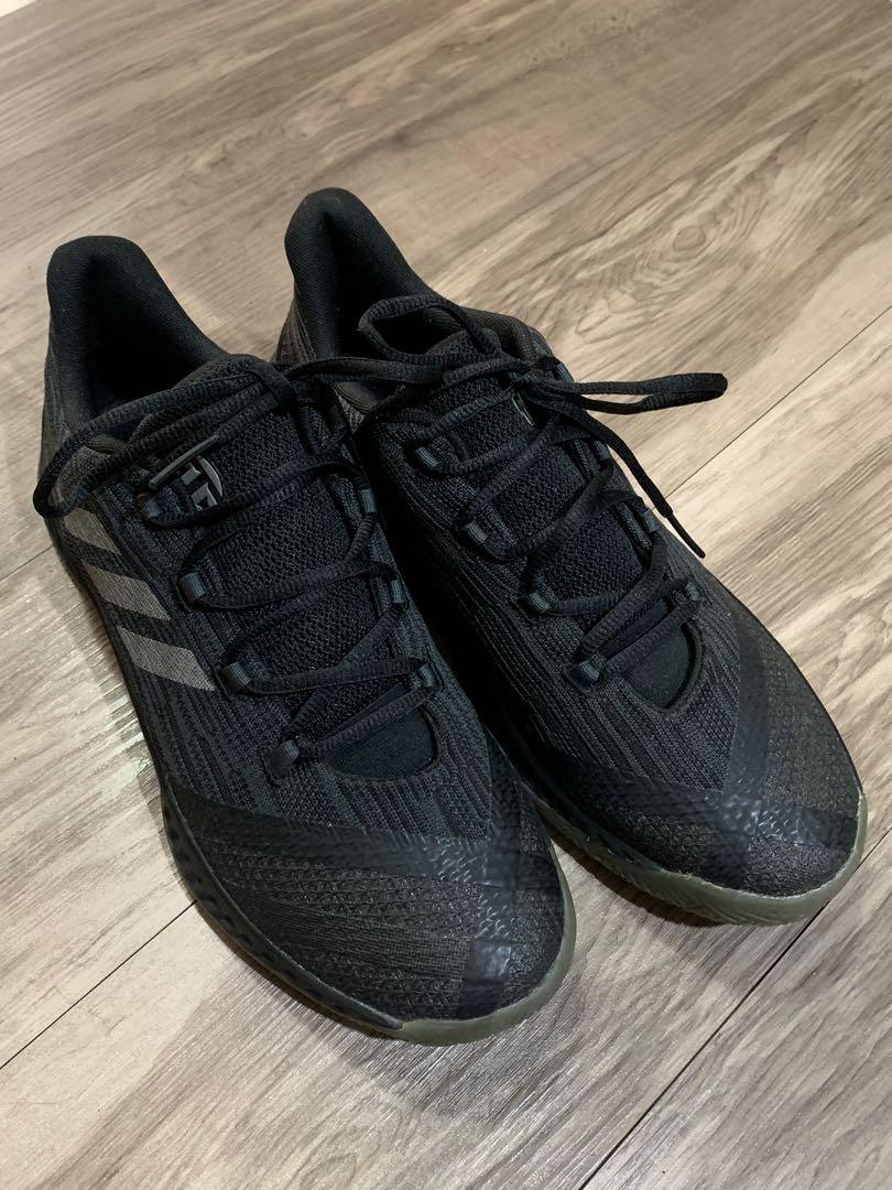James harden all black shoes hotsell