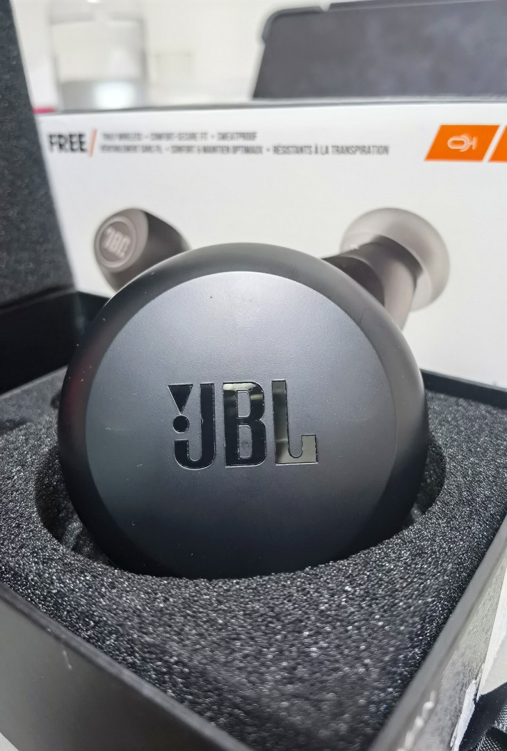 JBL Free X True Wireless InEar Headphone with Microphone, 5.6mm Driver