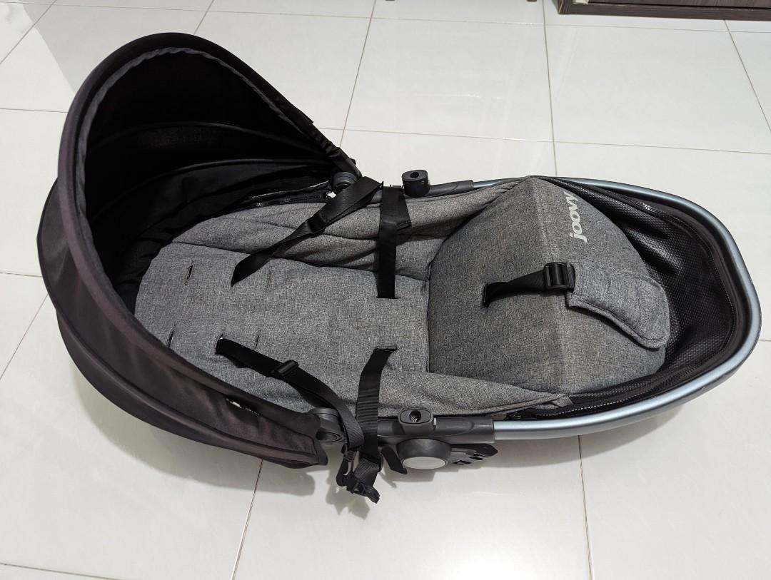 Joovy Qool seat with attachment, Babies & Kids, Going Out, Strollers on