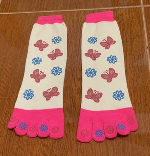 (Category: ) located in . Submitted by dr_tess_fashion_house (Listing ID 1170859189, Image 1). Description: .