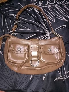 (Category: ) located in . Submitted by LoveBags (Listing ID 1170695171, Image 1). Description: .