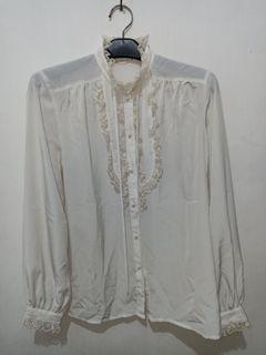 LELIC kemeja turtleneck victorian tops broken white aesthetic atasan putih murah