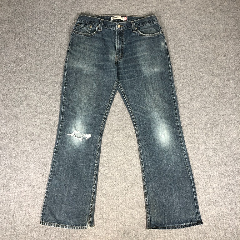 Levis 527 Low Boot Cut Jeans, Men's Fashion, Bottoms, Jeans on Carousell
