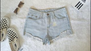 (Category: ) located in . Submitted by wethethrift (Listing ID 1170720794, Image 1). Description: .