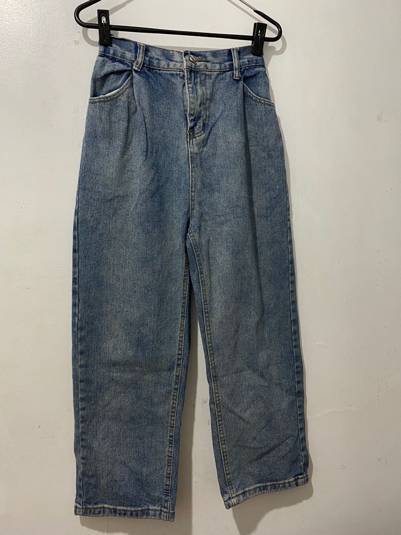 Maong Mom Baggy Jeans/Pants, Women's Fashion, Bottoms, Jeans on Carousell