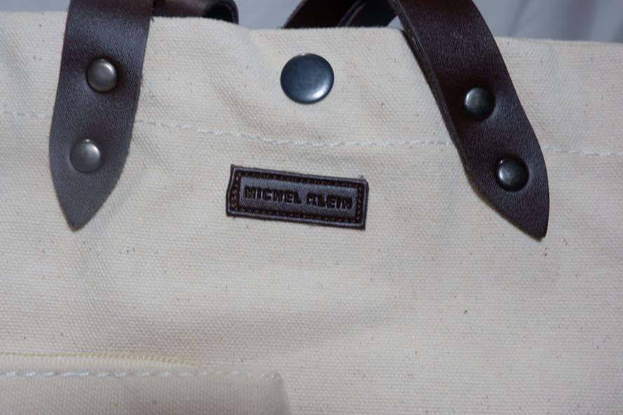 Michel Klein medium canvas bag and purse set (Category: Shoulder Bags) located in Santa Rosa. Submitted by riri.a (Listing ID 1170808472, Image 2). Description: .