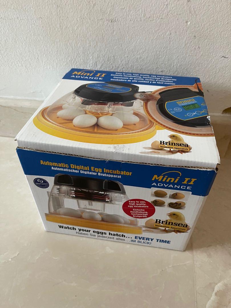 Brinsea Mini II Advance fully digital 7 egg incubator, Pet Supplies