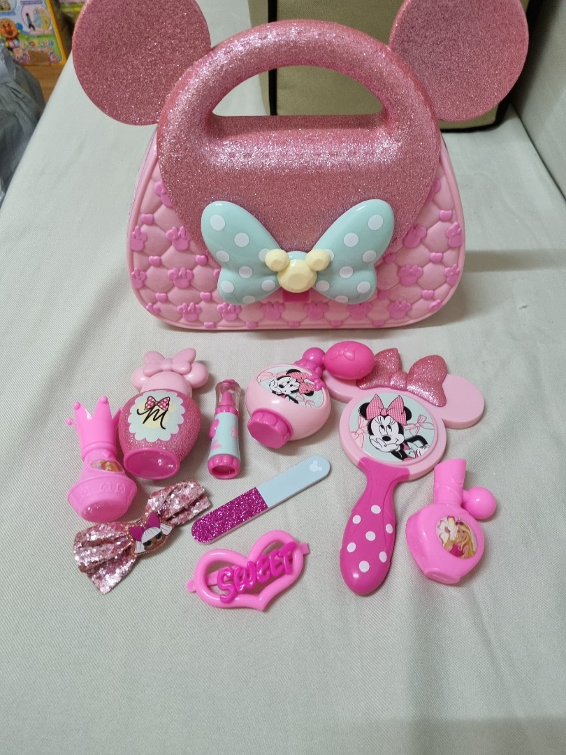 Minnie Mouse Vanity Kit Playset, Hobbies & Toys, Toys & Games on Carousell