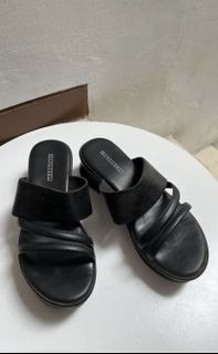 (Kategori: ) berada di . Dikirim oleh lovedbys_ (ID iklan 1170817860, Gambar 1). Deskripsi: .