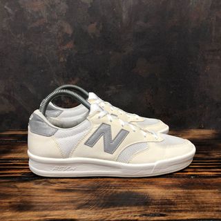 (Category: ) located in . Submitted by rowang_bundle.sneakers (Listing ID 1170771335, Image 1). Description: .