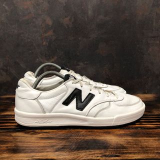 (Category: ) located in . Submitted by rowang_bundle.sneakers (Listing ID 1170771091, Image 1). Description: .