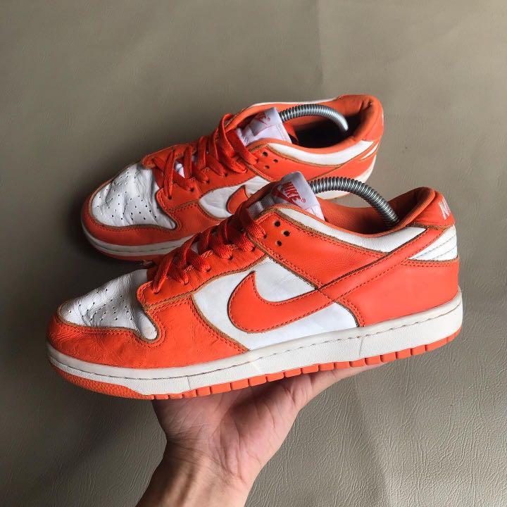 Nike Dunk Low SP Syracuse, Fesyen Pria, Sepatu , Sneakers di Carousell