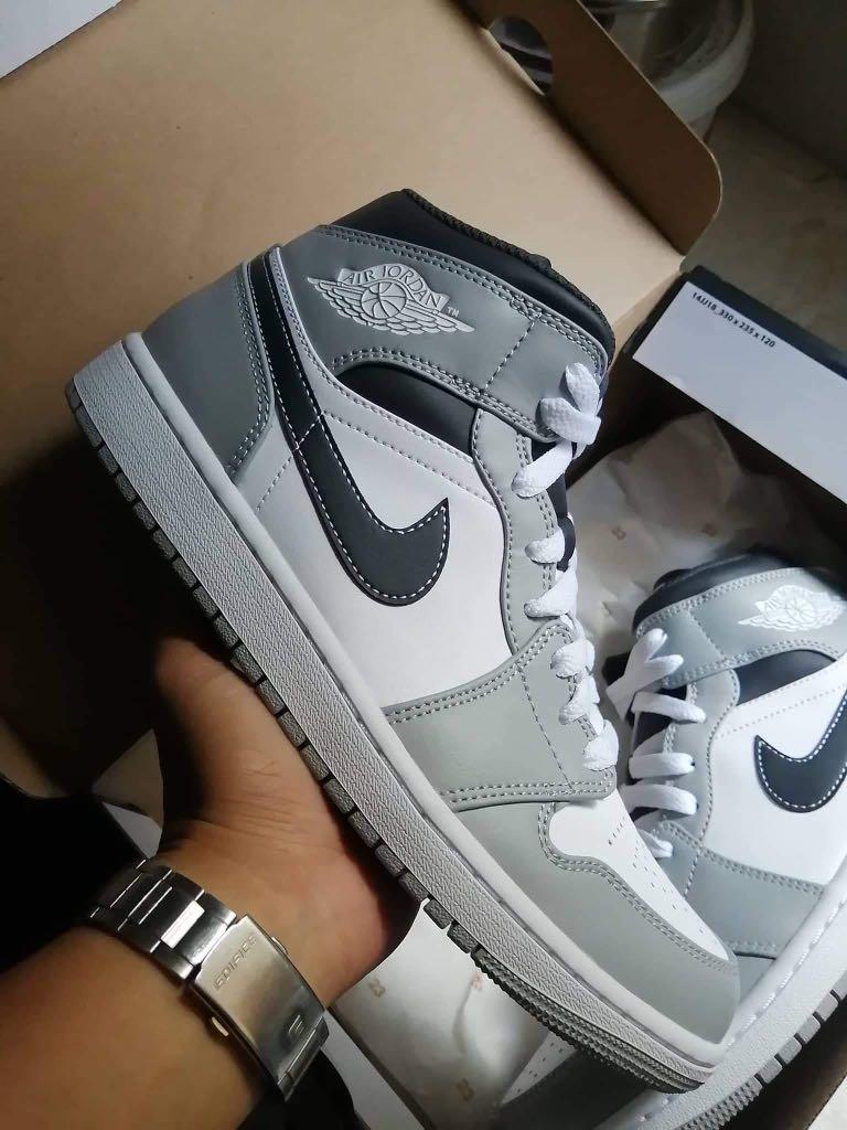 air jordan 1 mid smoke grey size 5