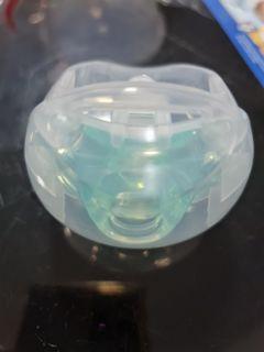 NUK Sensitive Silicone Soother with case 0-6 months