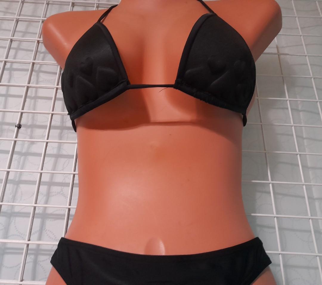 Original Ripcurl Bikini (Category: Bikinis & Swimsuits) located in Las Pinas. Submitted by budgetbuddies (Listing ID 1170715576, Image 3). Description: Brand: Ripcurl Reversible bikini top a. embossed hearts design b. plain black *fits small to semi-medium RFS: decluttering.