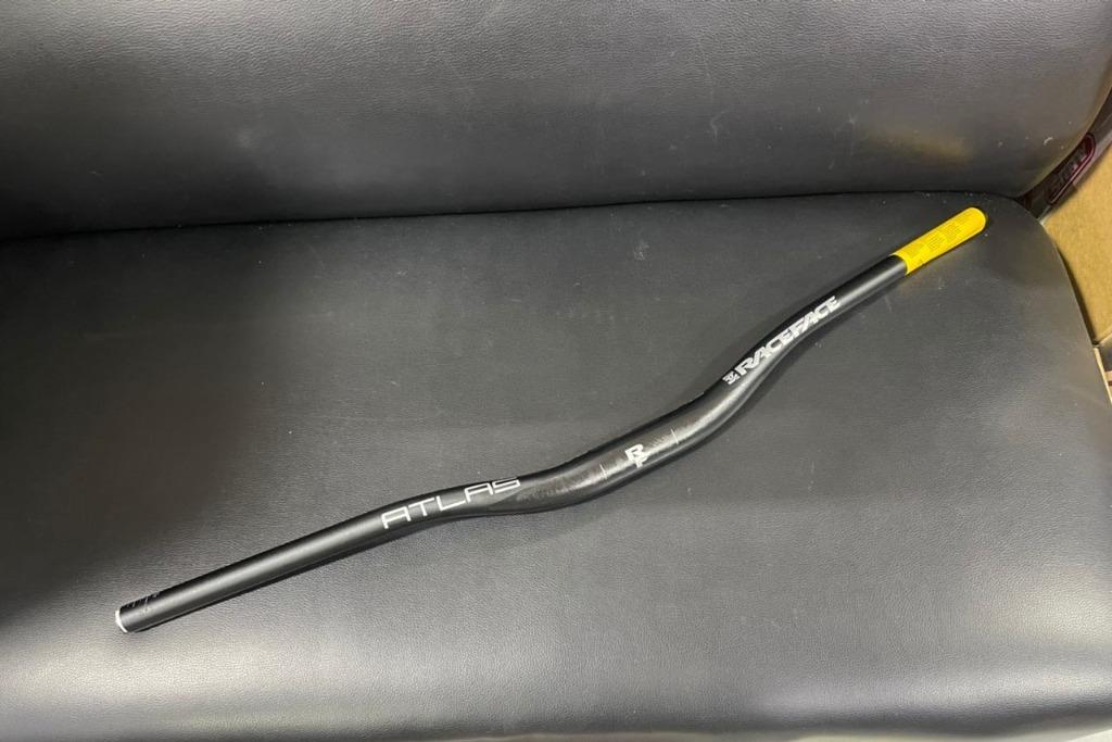 RACE FACE ATLAS 35 Handlebar 35MM Rise 35x820MM BLACK RACEFACE