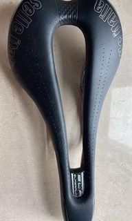 Selle Italia SLR Superflow Ti-316 Saddle
