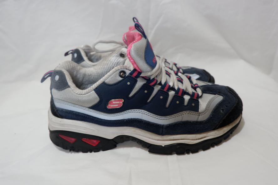 Sketchers Rubber Shoes (Category: Sneakers) located in Santa Rosa. Submitted by riri.a (Listing ID 1170783512, Image 1). Description: Women US7.5.