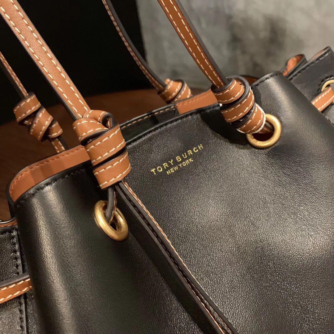 TORYBURCH CAROLINE SMALL TOTE Carousell