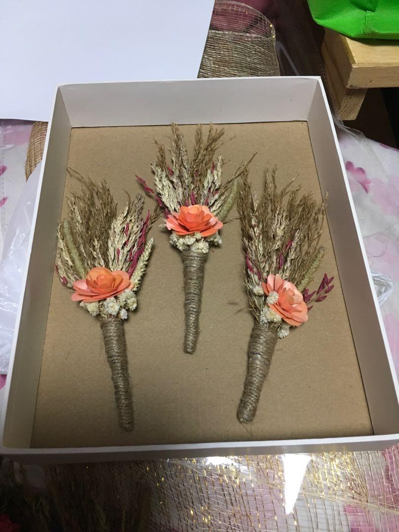 Wedding Boutonnieres (Category: Flowers & Bouquets) located in Manila. Submitted by echrise (Listing ID 1170684836, Image 2). Description: Sample design. Rustic. Dried flowers. Can accommodate special request..