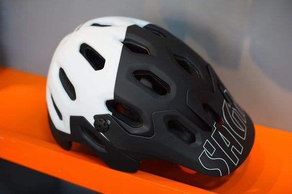 2022 The New Sagmit Helmet RS7 Pro Sports Equipment Bicycles