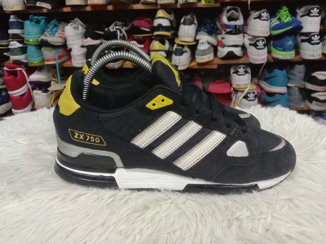 Harga kasut online adidas zx 750