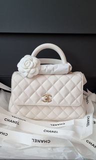 (Category: ) located in . Submitted by pinkyluxe (Listing ID 1170896788, Image 1). Description: .