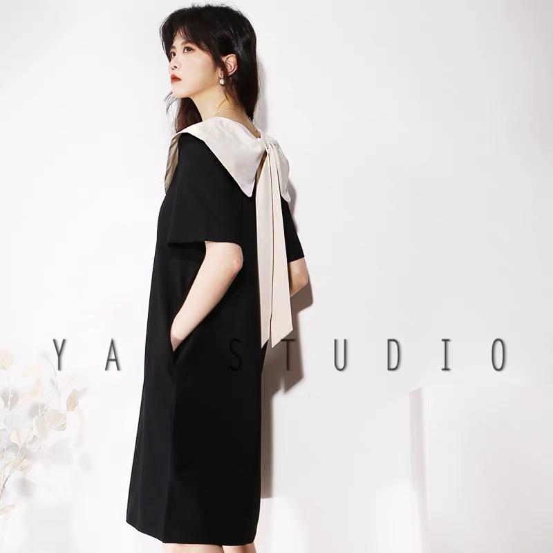 Elegant black dress with sleeves store