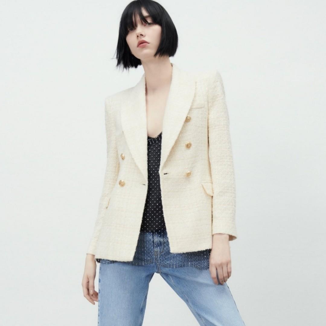 BNWT Zara Textured Double-Breasted Blazer Ecru, Women's Fashion, Coats,  Jackets and Outerwear on Carousell
